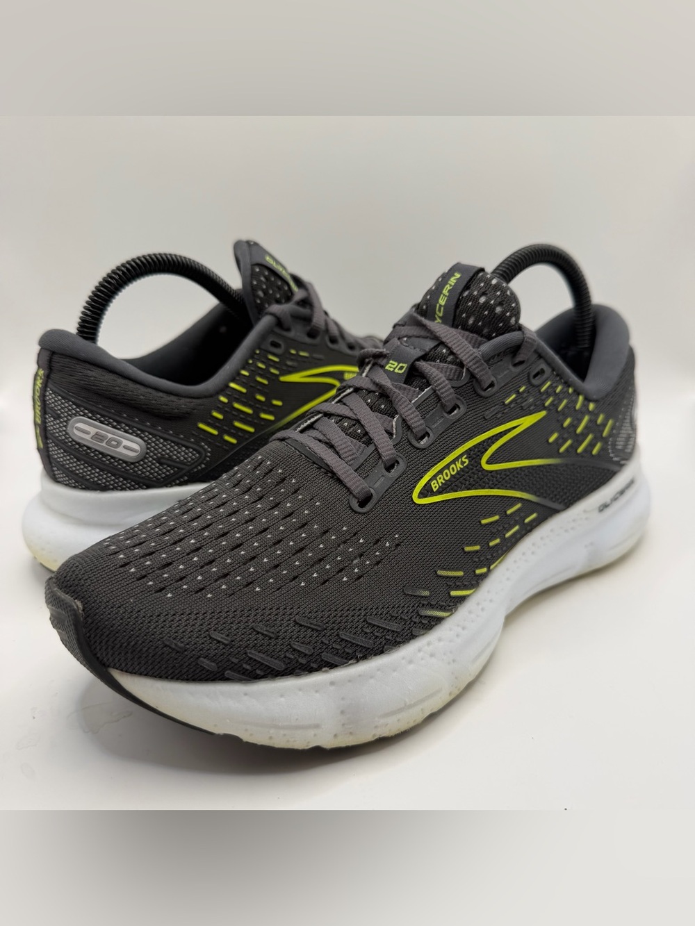 Brooks Glycerin GTS 20 Grey Running Shoes Women’s Size 8.5